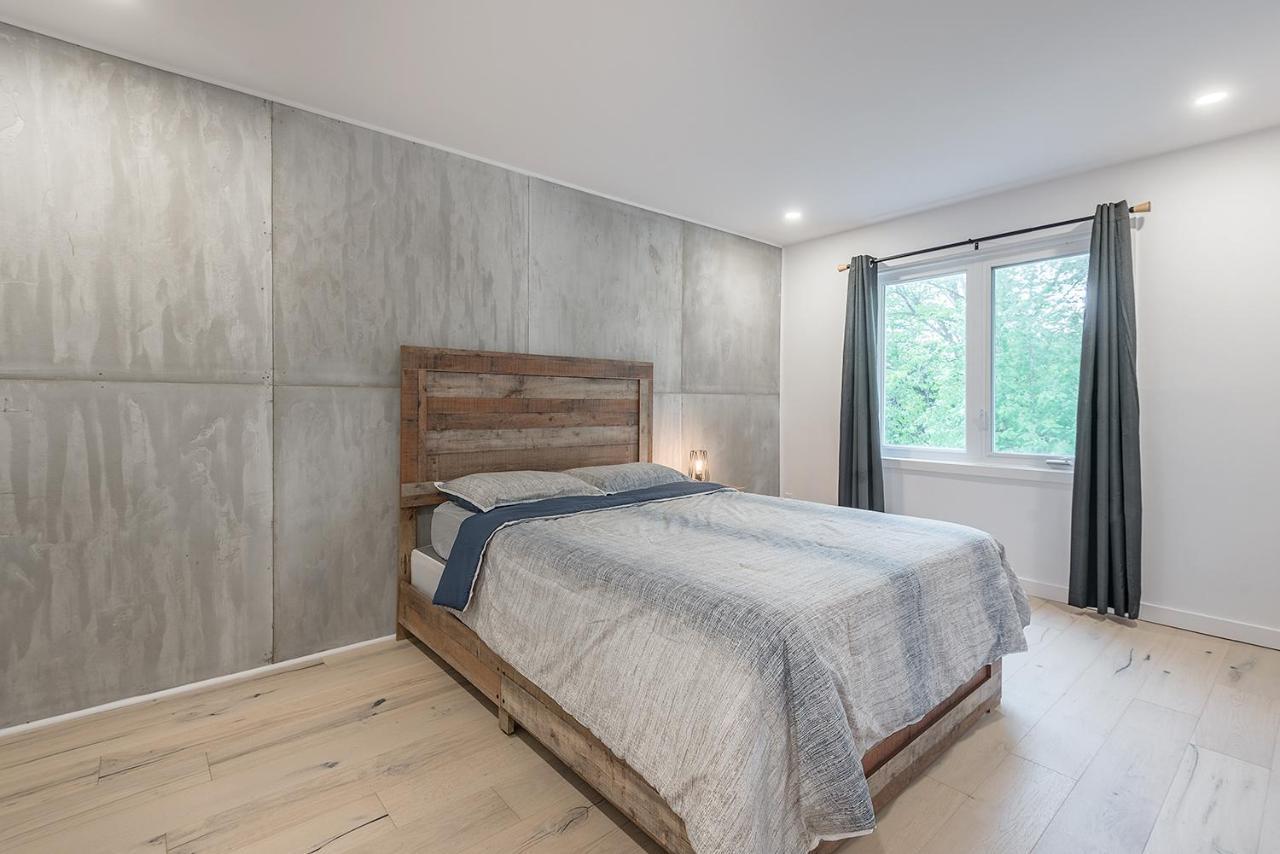 Free Parking Prime Location New Modern Condo Brossard Ngoại thất bức ảnh