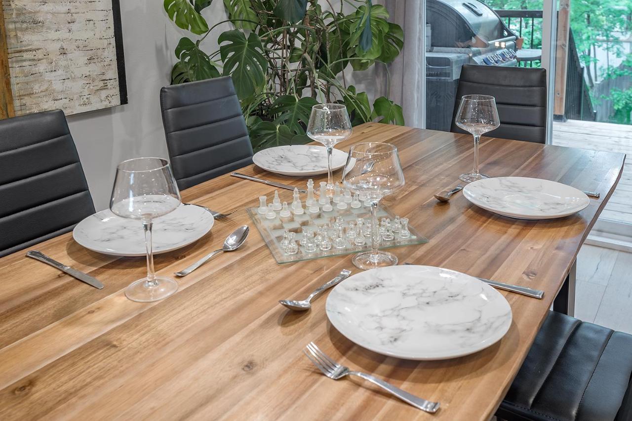 Free Parking Prime Location New Modern Condo Brossard Ngoại thất bức ảnh