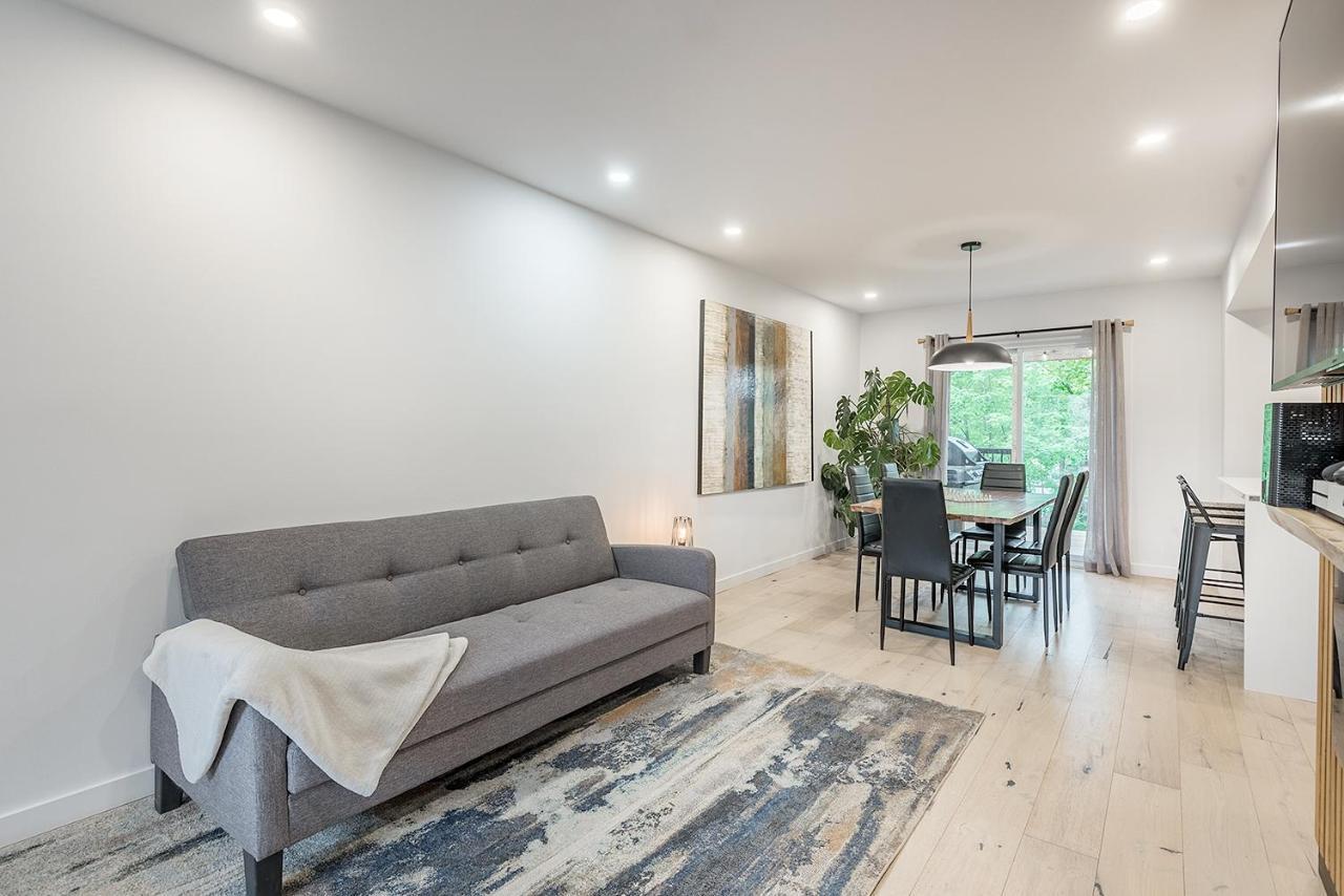 Free Parking Prime Location New Modern Condo Brossard Ngoại thất bức ảnh