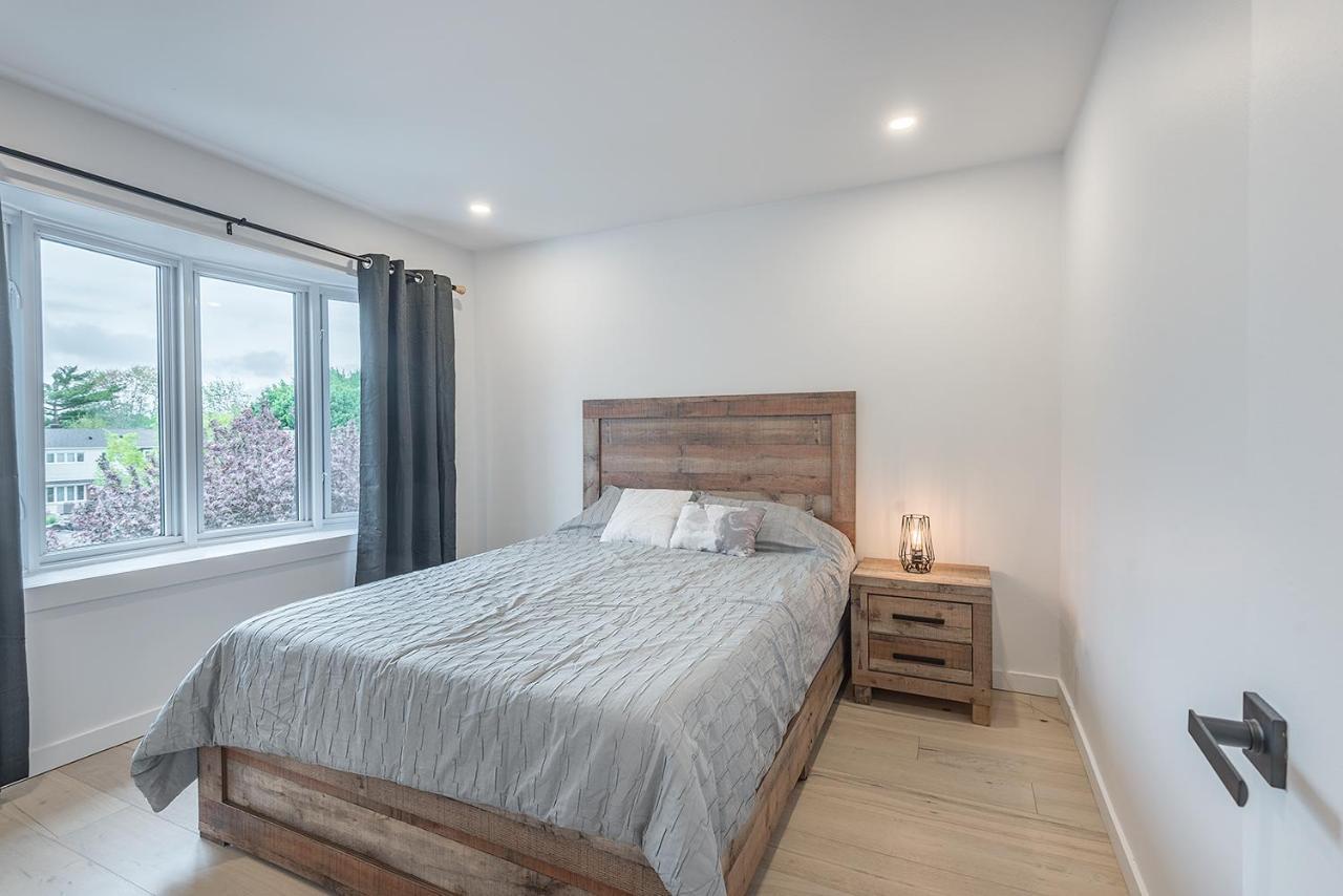 Free Parking Prime Location New Modern Condo Brossard Ngoại thất bức ảnh